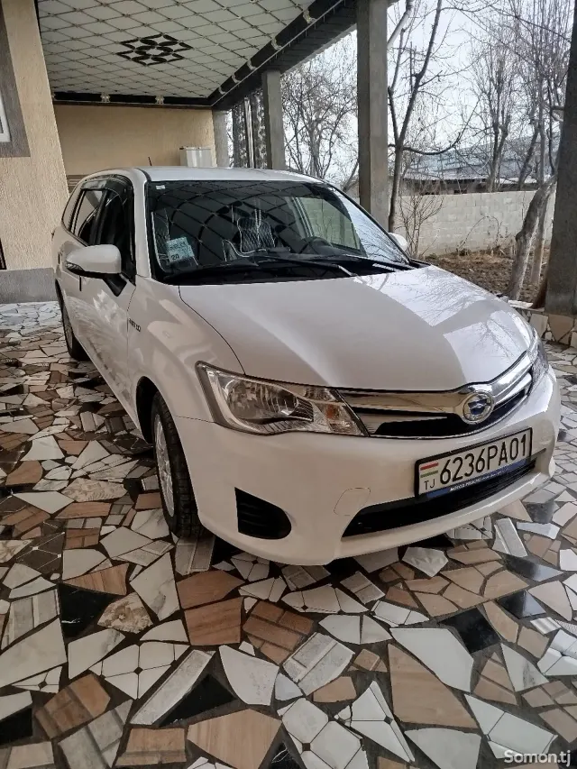Toyota Corolla 2015 · 1.5 AT