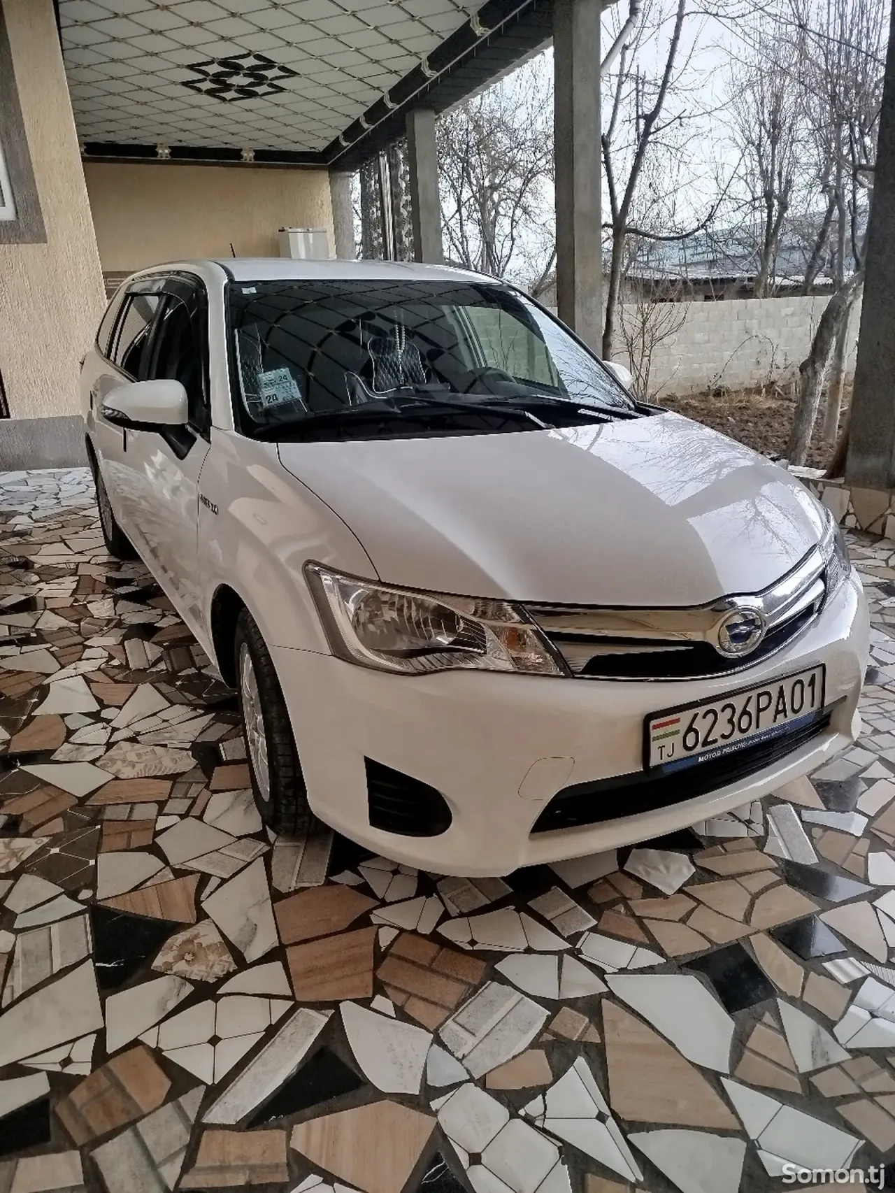 Toyota Corolla 2015 · 1.5 AT