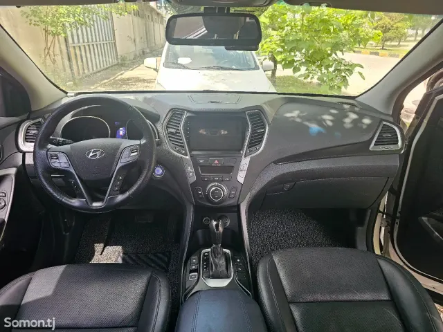 Hyundai Santa Fe 2015 · 2.0 AT