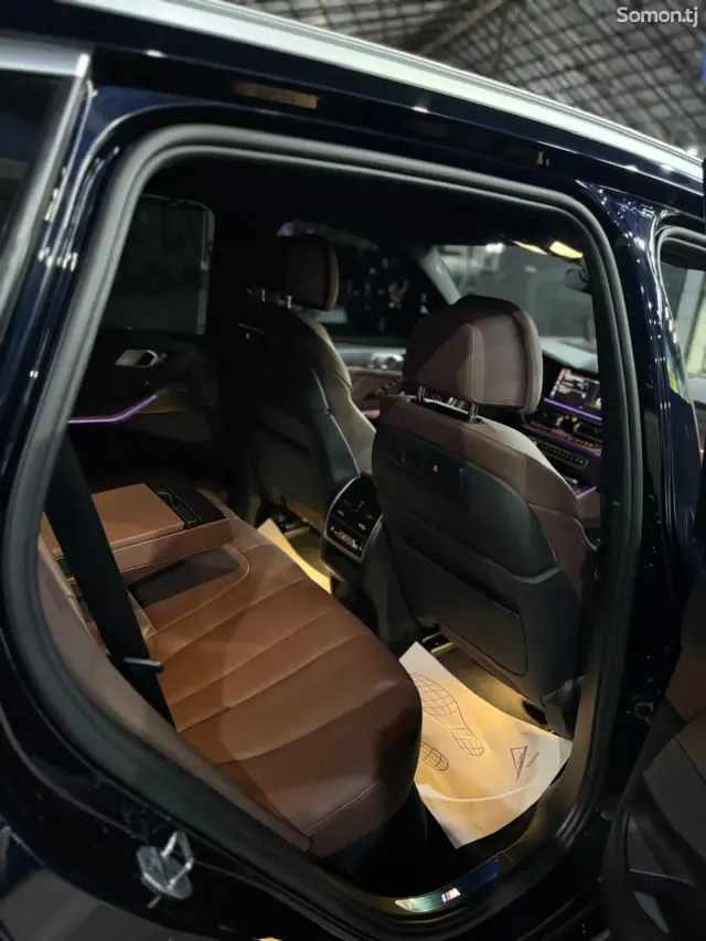 BMW X5 M 2021 · 4.0 AT