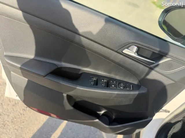 Hyundai Tucson 2016 · 2.0 AT