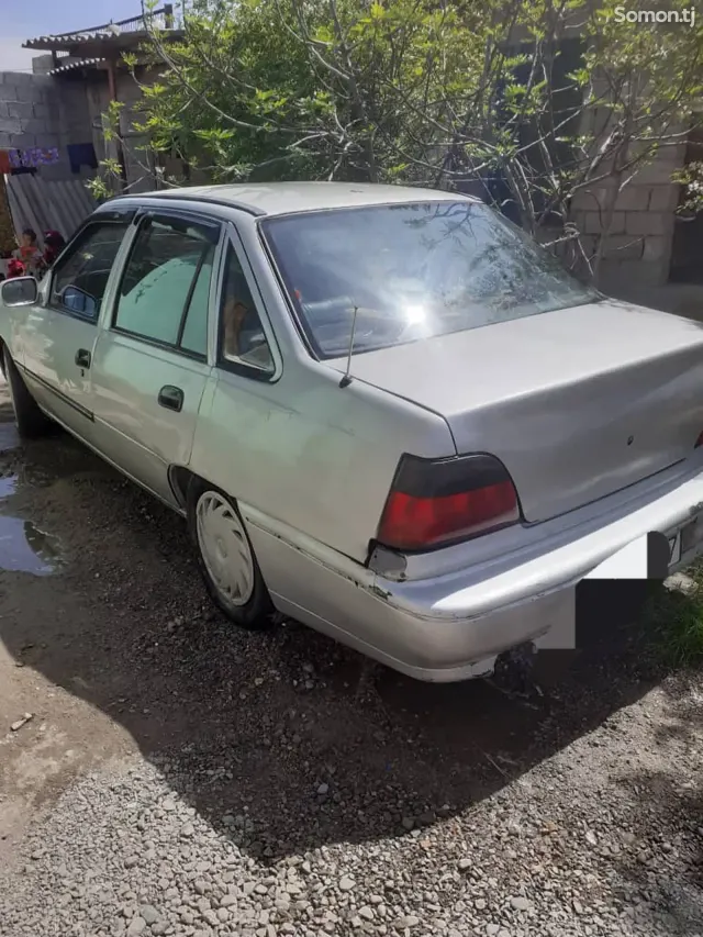 Daewoo Nexia 1996 · 1.6 MT