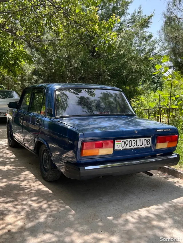 Lada (ВАЗ) 2107 2005 · 1.6 MT