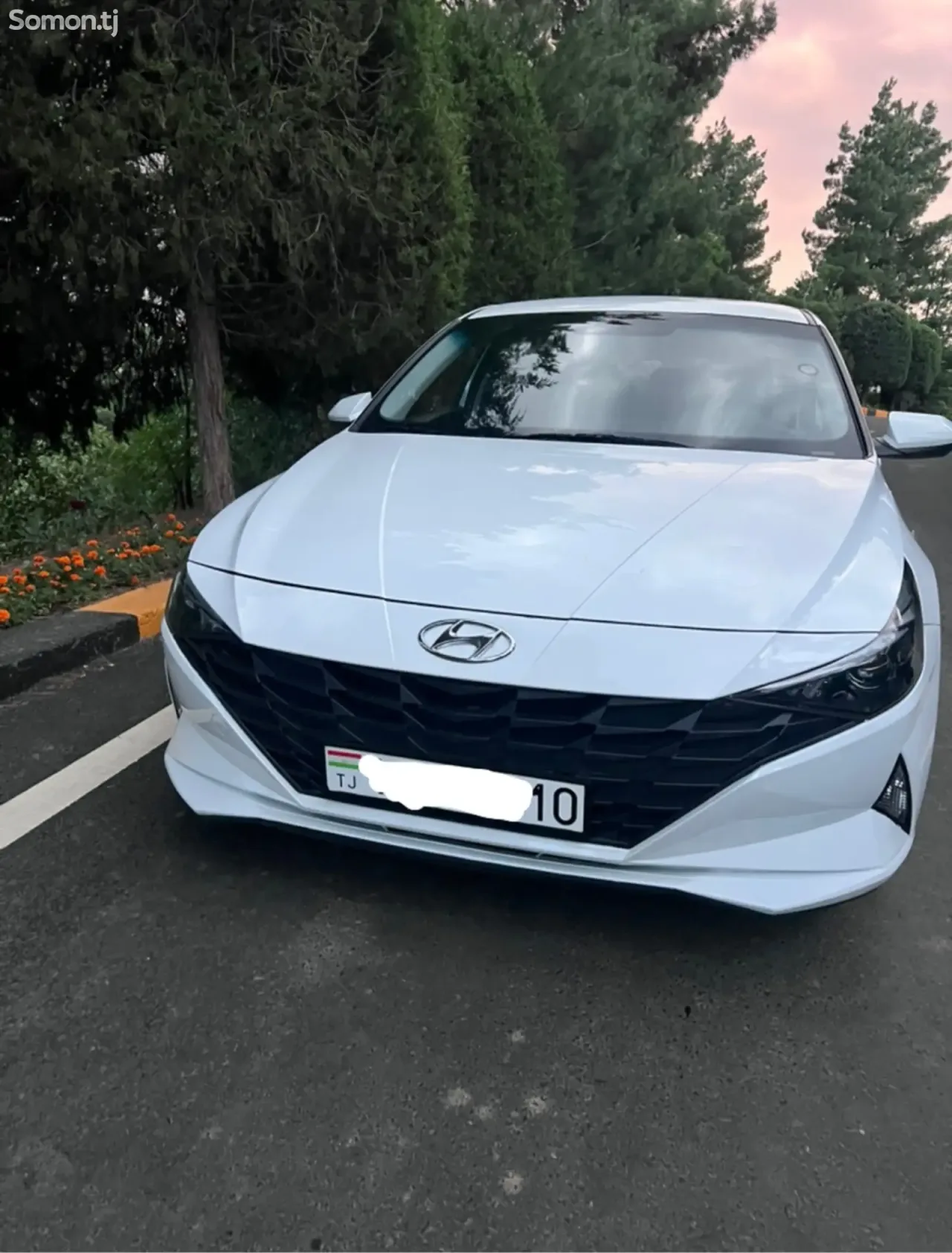 Hyundai Elantra 2022 · 1.6 AT