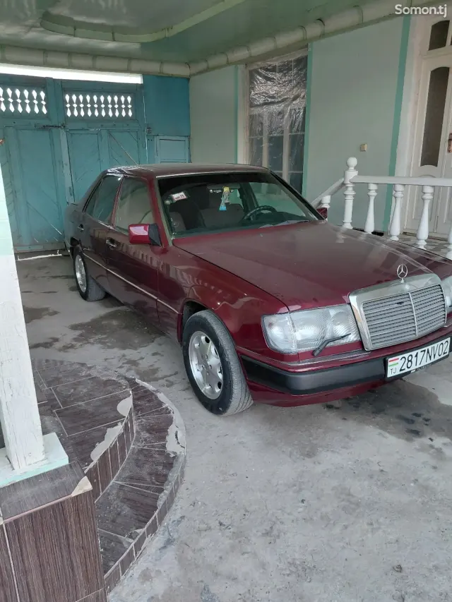 Mercedes-Benz W124 1991 · 2.0 MT
