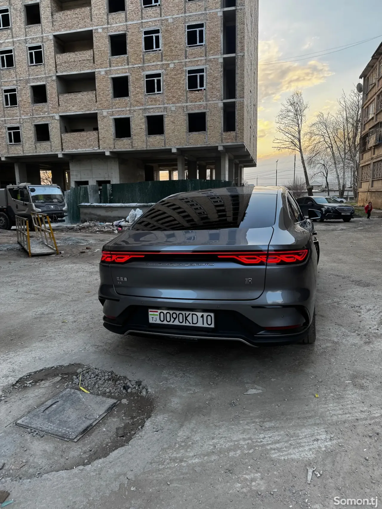 BYD Han EV 2024 · CVT