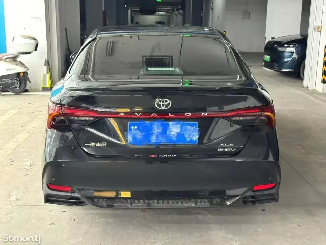 Toyota Avalon 2025 · 2.5 AT