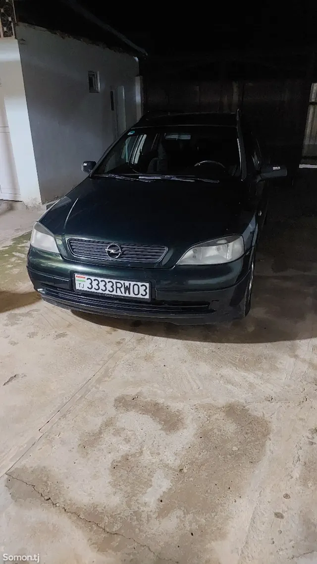 Opel Astra G 2000 · 1.6 MT