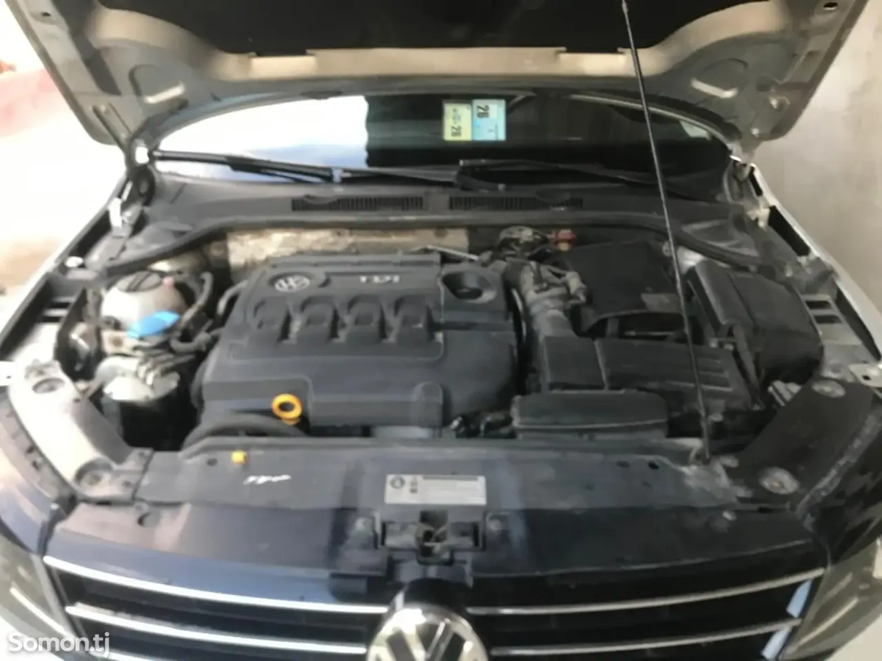 Volkswagen Jetta 2015 · 2.0 AT