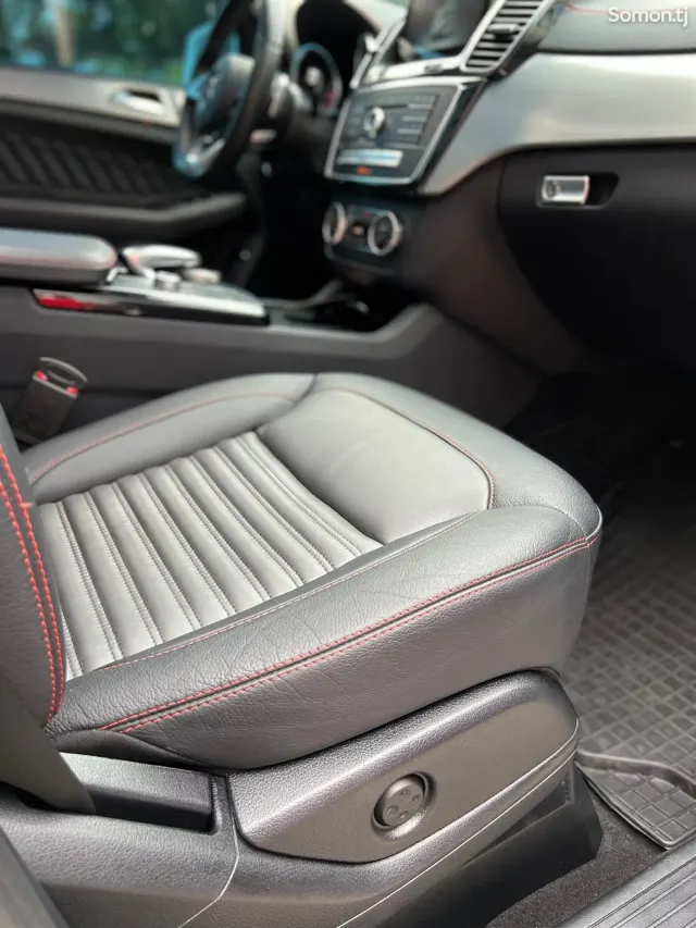 Mercedes-Benz GLE class 2017 · 3.5 AT