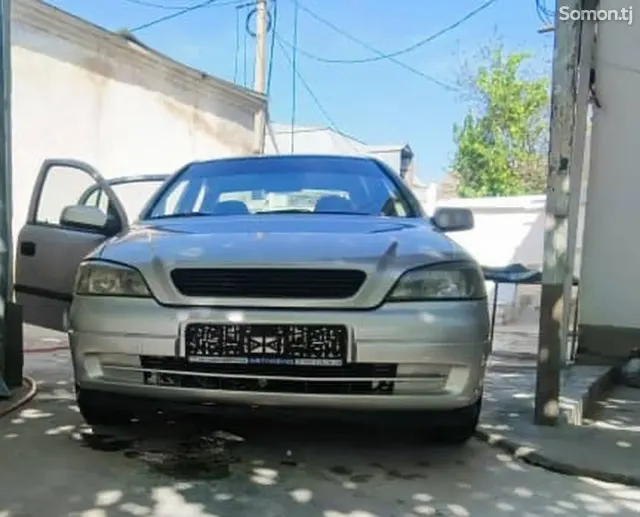 Opel Astra G 1999 · 1.6 AT