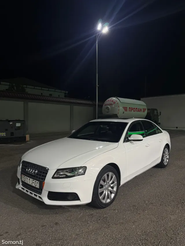 Audi A4 2011 · 2.0 AT