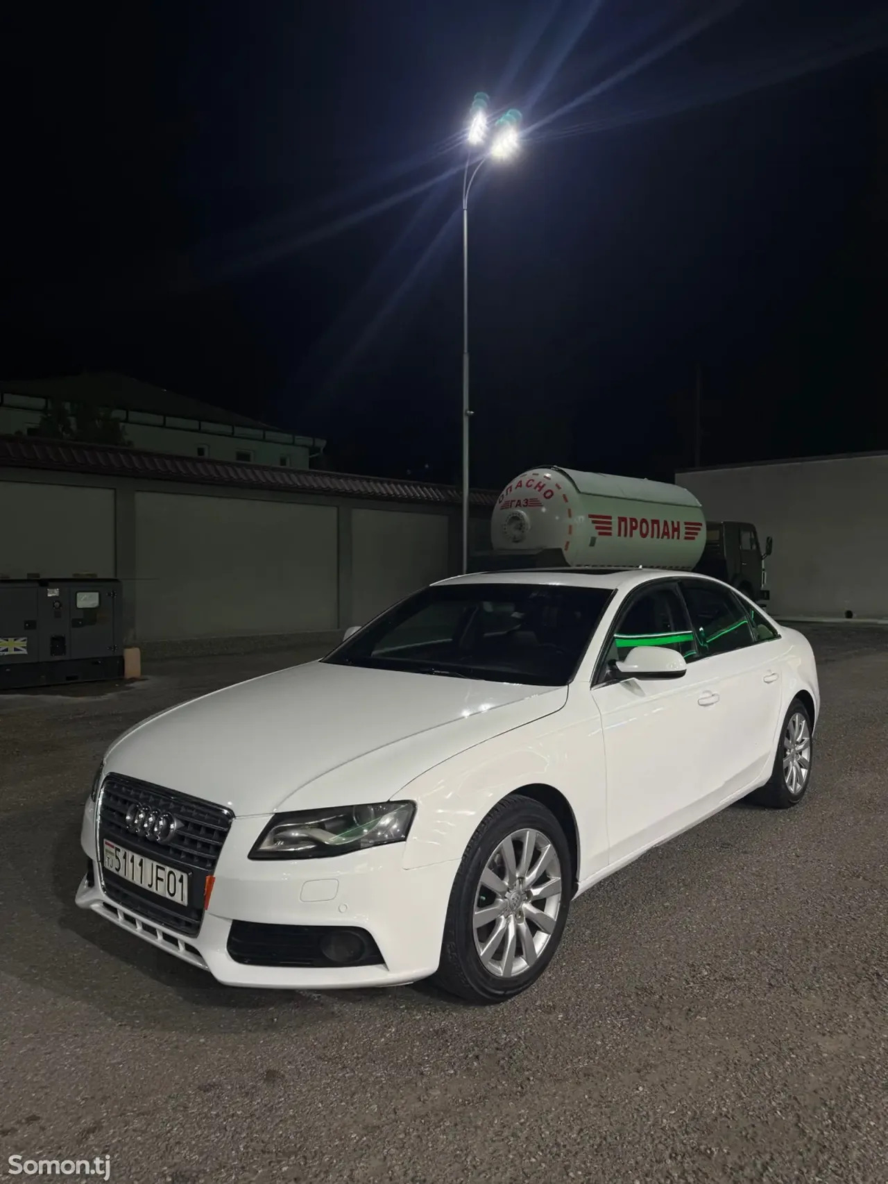Audi A4 2011 · 2.0 AT