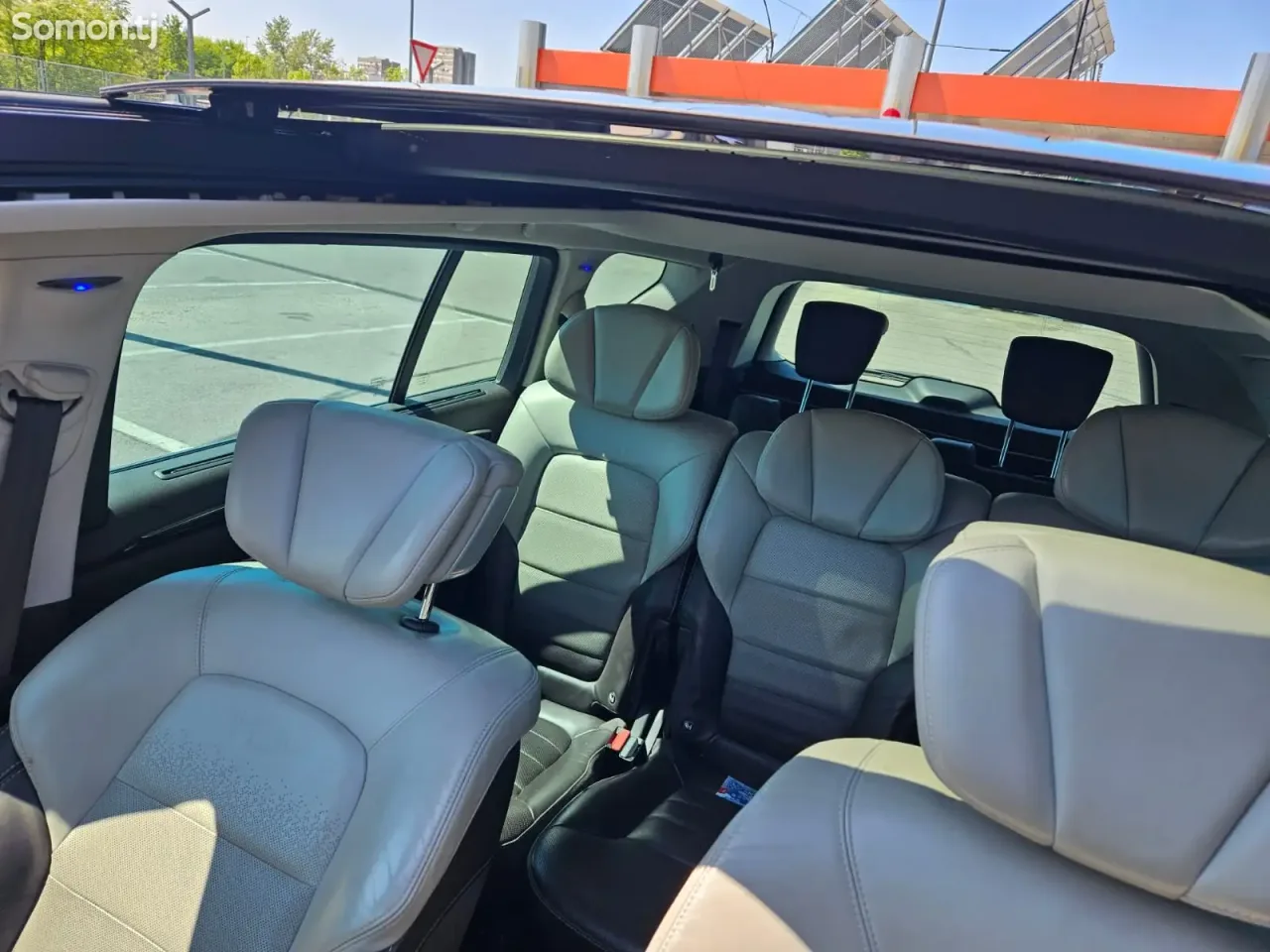 Renault Espace 2017 · 1.6 AT