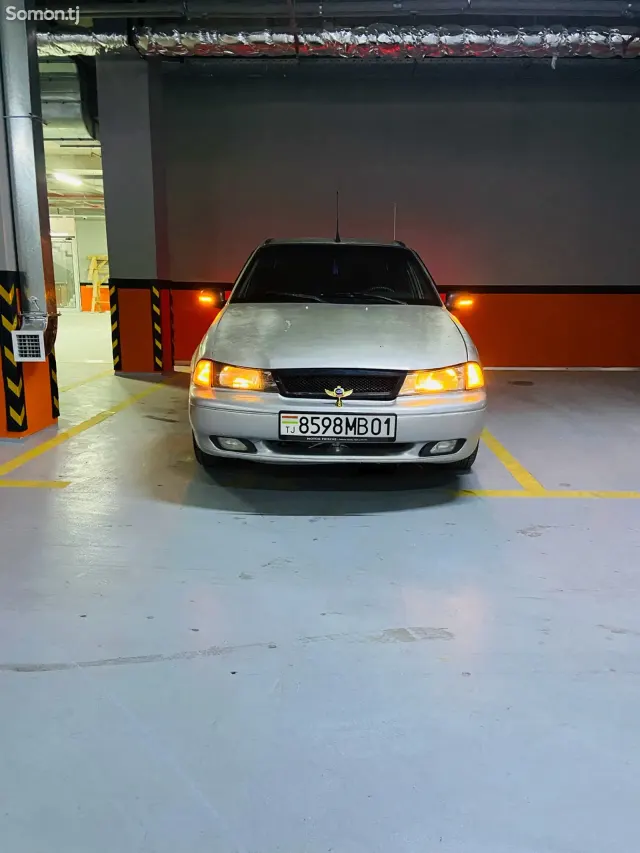 Daewoo Nexia 1994 · 1.6 MT