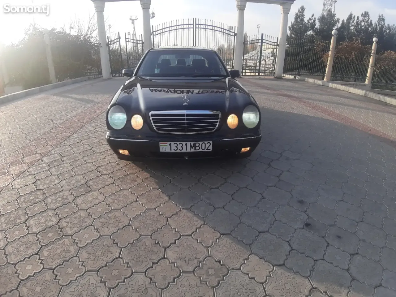 Mercedes-Benz E class 1999 · 3.2 AT