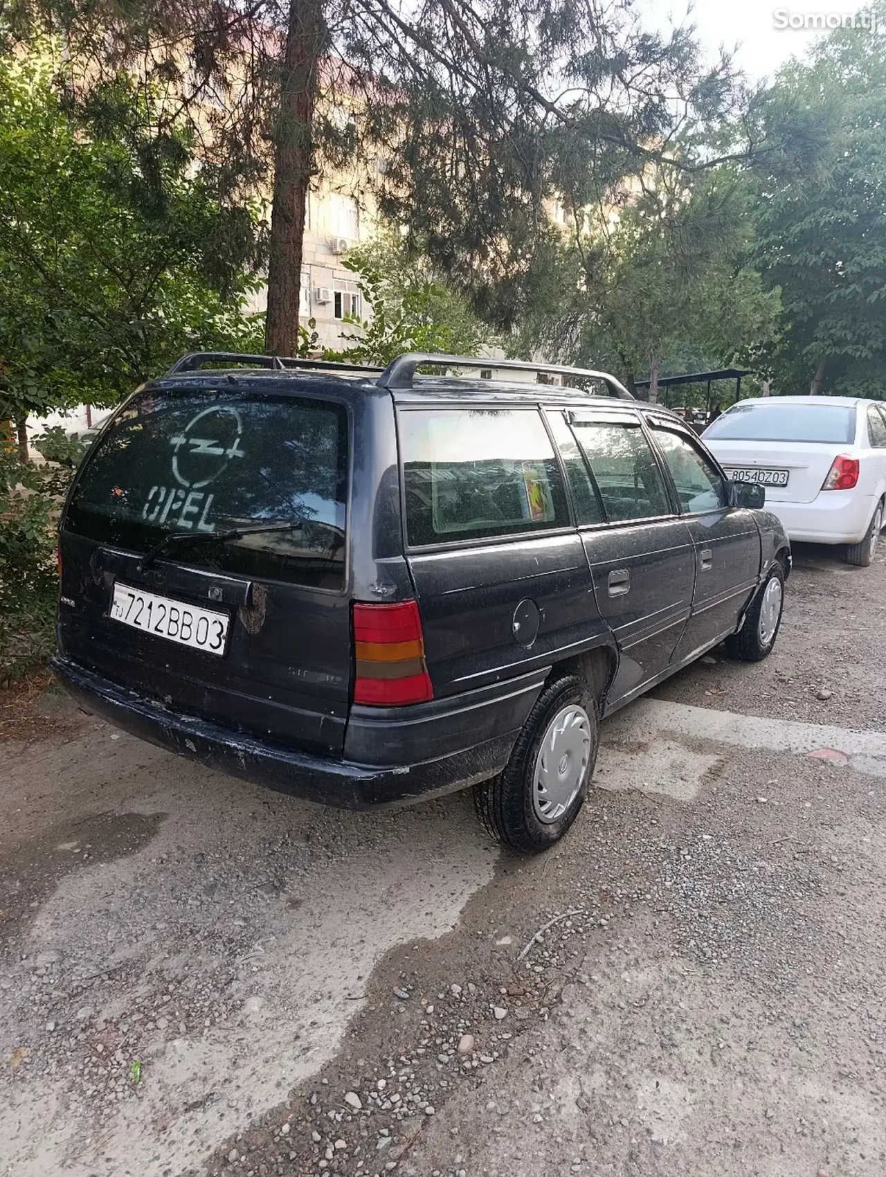 Opel Astra F 1994 · 1.6 MT