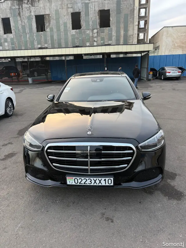 Mercedes-Benz S class 2011 · 5.5 AT