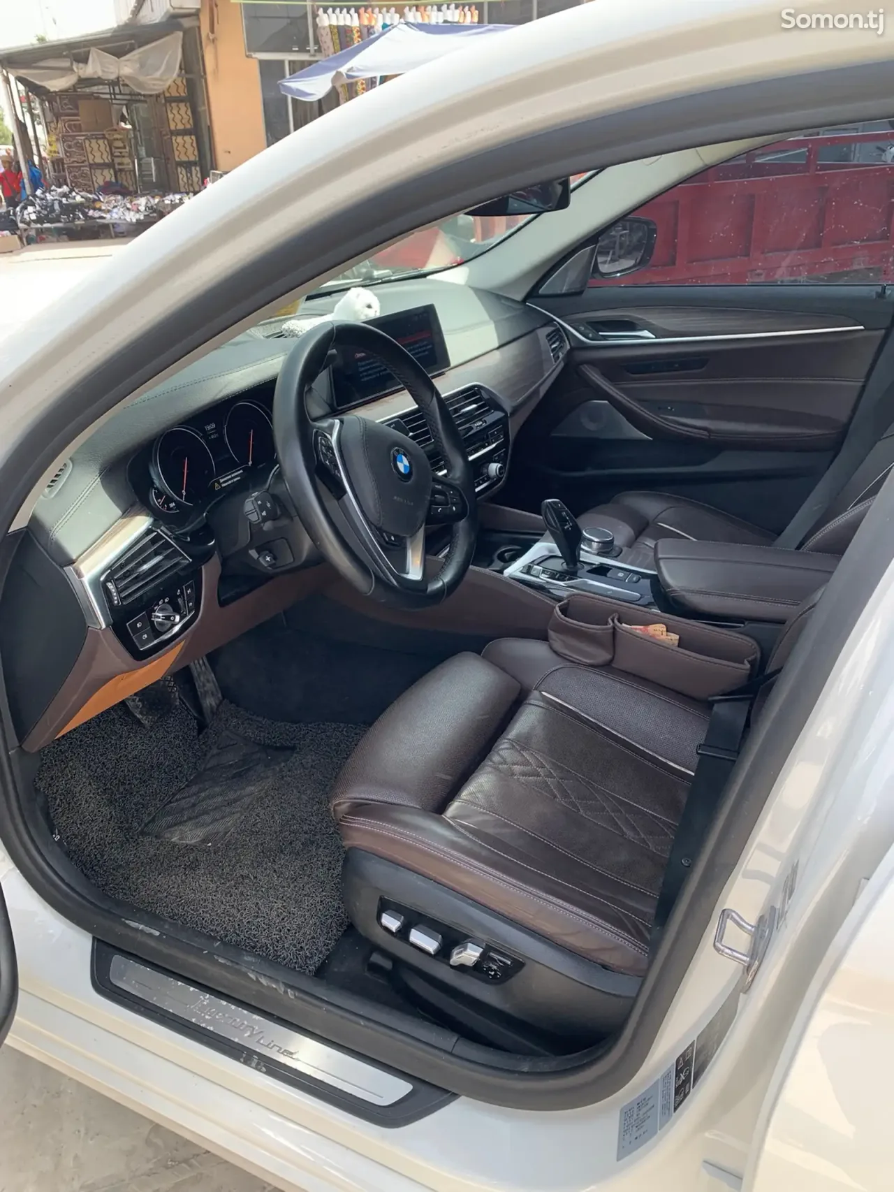 BMW 5 series 2018 · 3.0 AT