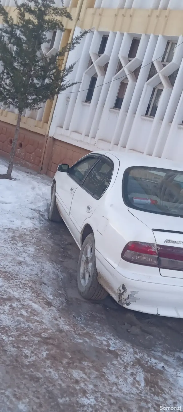 Nissan Cefiro 1997 · 1.8 AT