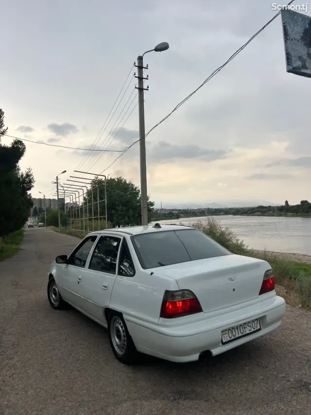 Daewoo Nexia 1996 · 1.5 MT