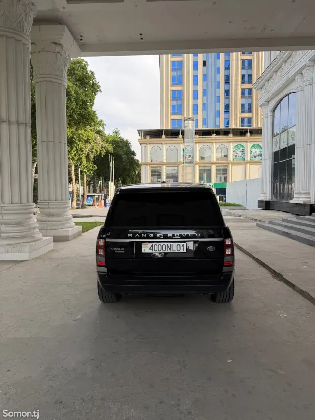 Land Rover Vogue 2014 · 4.4 AT