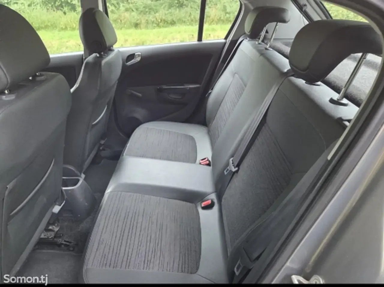 Opel Corsa 2014 · 1.3 MT