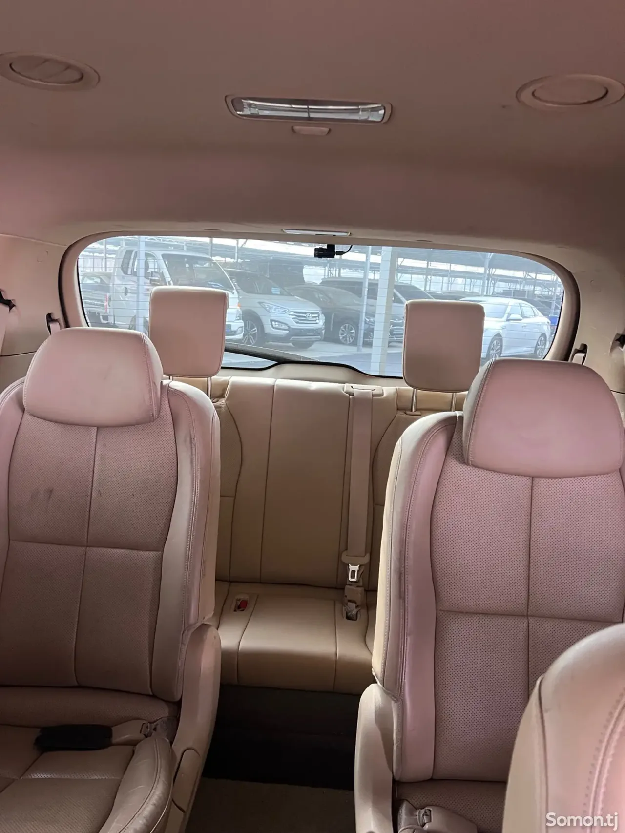 Kia Carnival 2014 · 2.2 AT