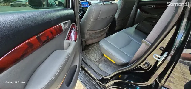 Toyota Land Cruiser Prado 2008 · 2.7 AT