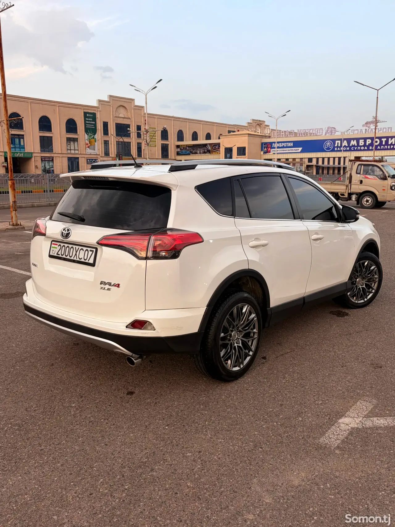 Toyota RAV 4 2014 · 2.5 AT
