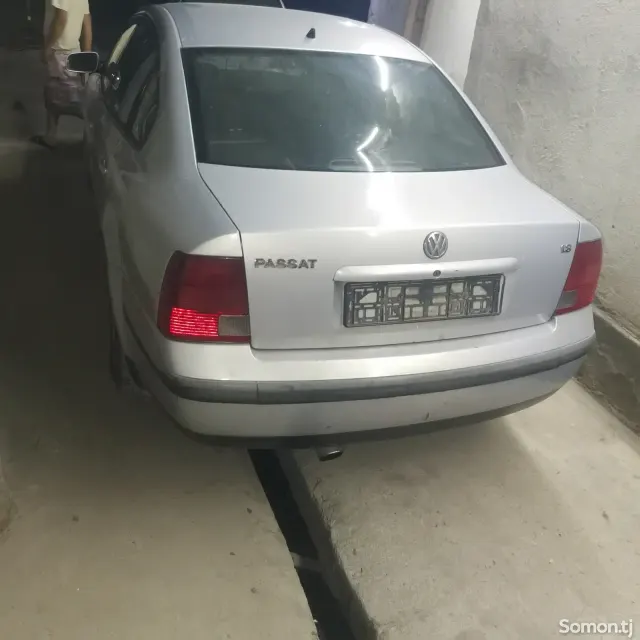 Volkswagen Passat 1997 · 1.8 AT