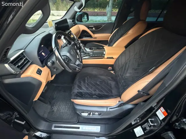 Lexus LX series 2022 · 5.0 AT