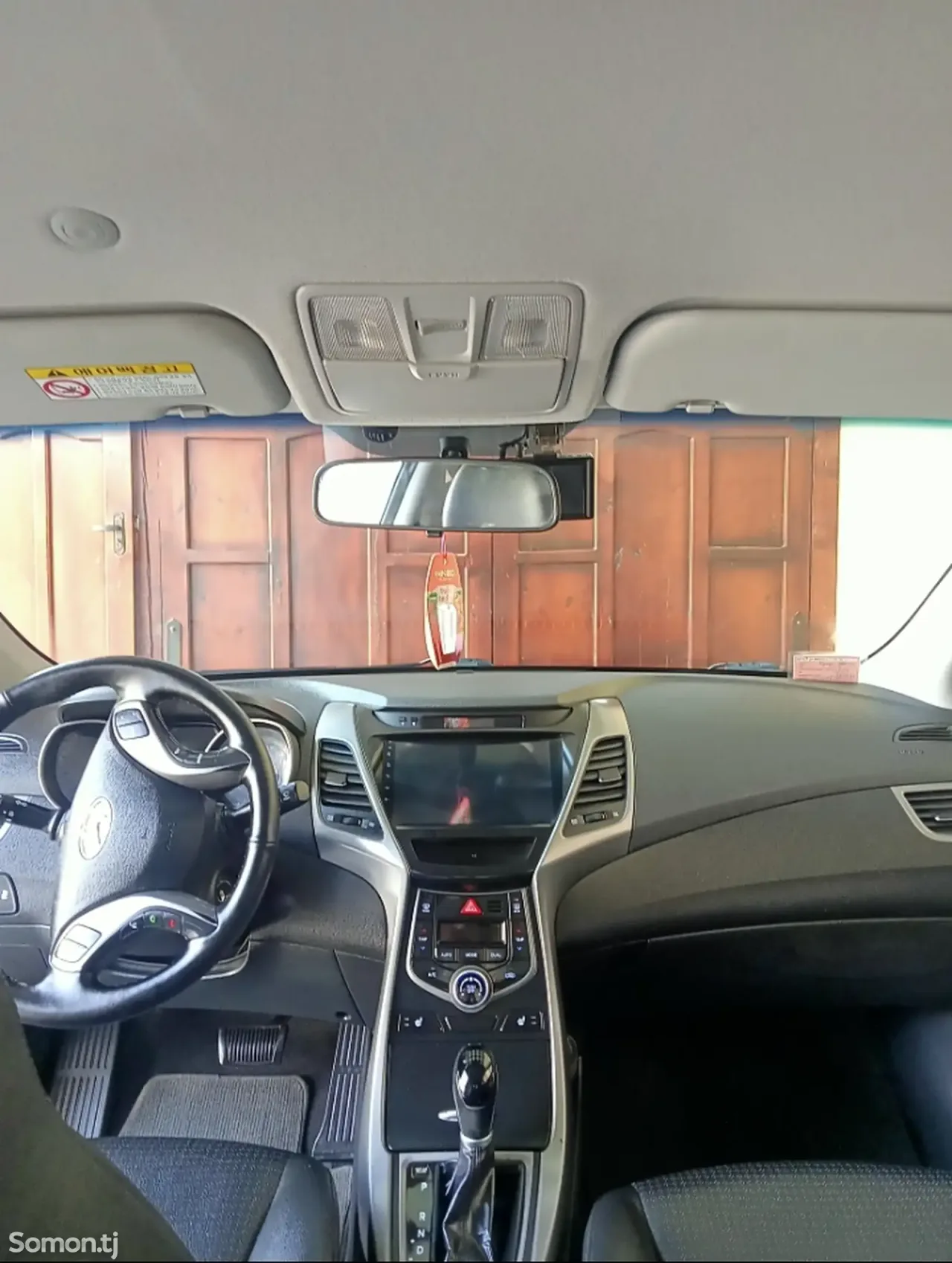 Hyundai Avante 2014 · 1.6 AT