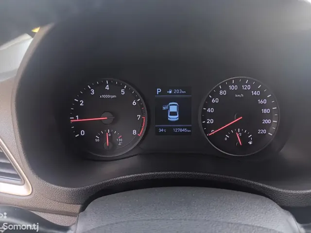 Hyundai Accent 2018 · 1.6 AT