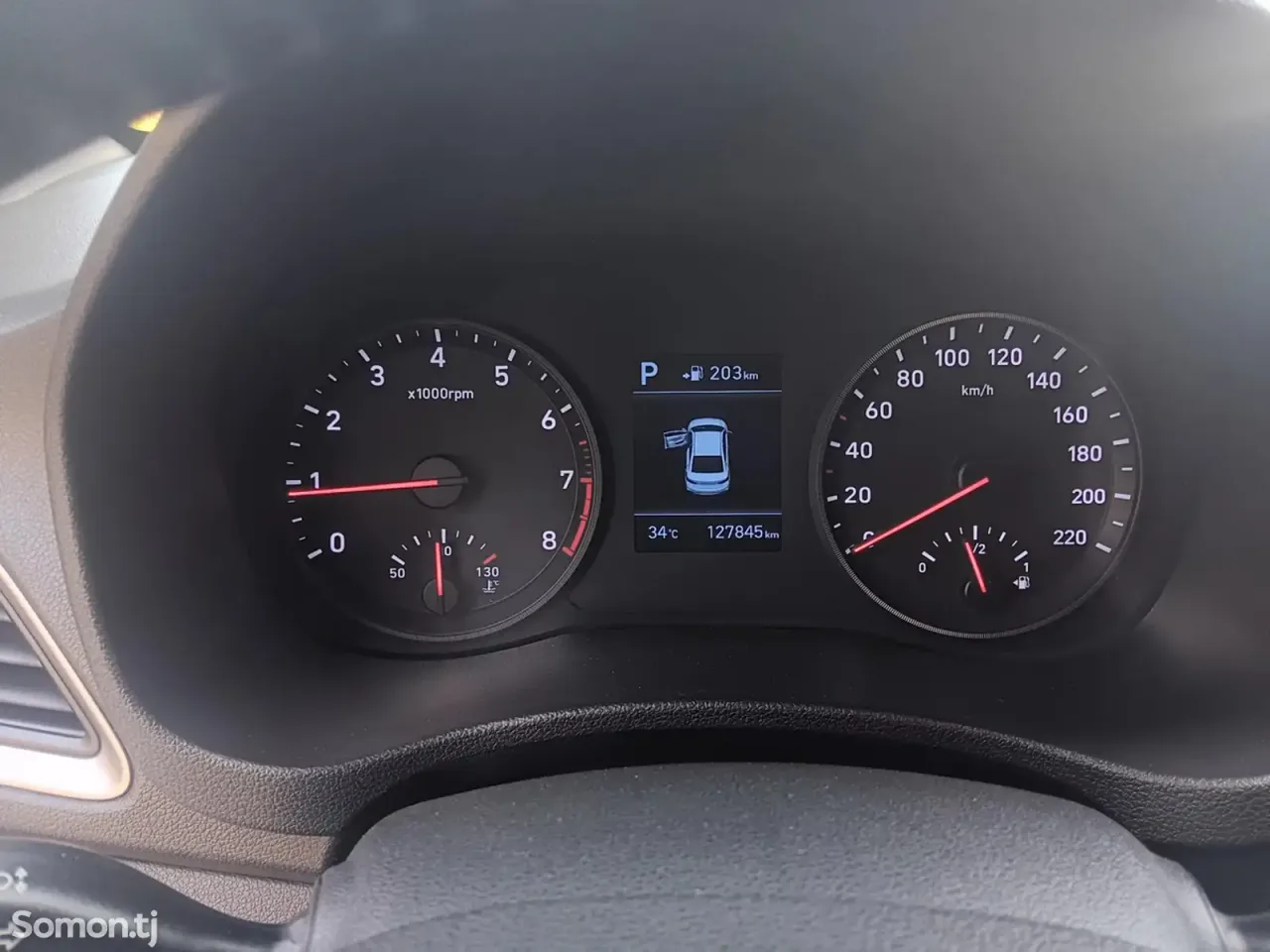 Hyundai Accent 2018 · 1.6 AT