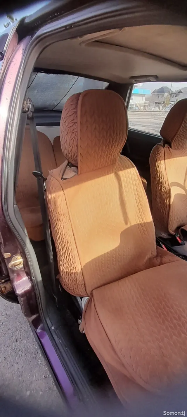 Opel Vectra A 1993 · 1.6 MT