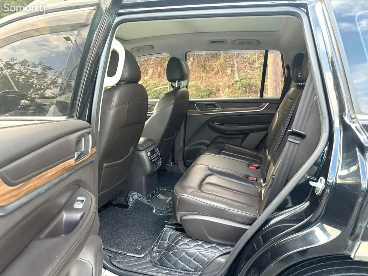 Roewe RX8 2018 · 2.0 AT