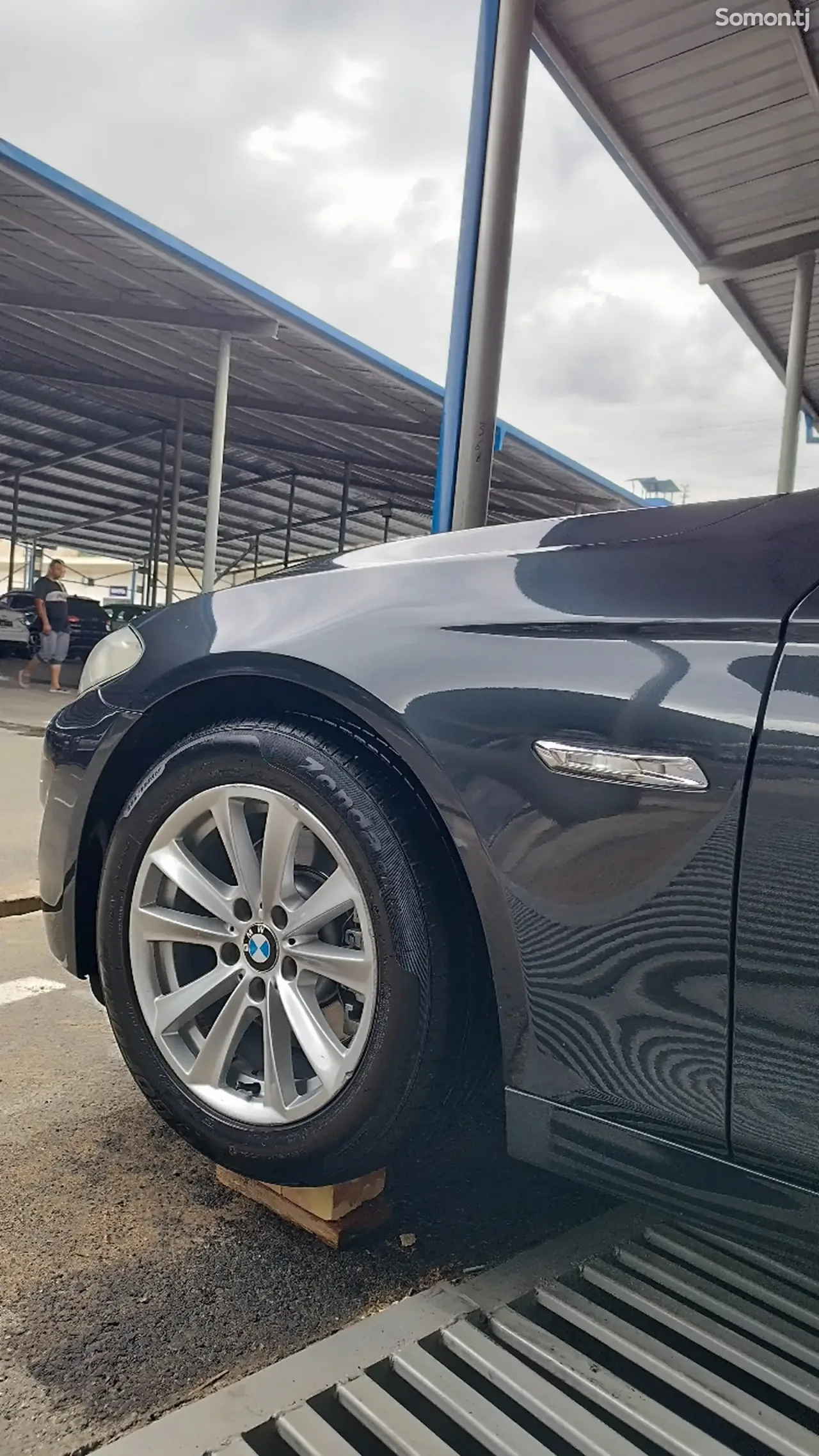 BMW 5 series 2012 · 2.0 AT