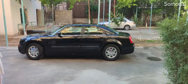 Chrysler 300C 2005 · 3.5 AT