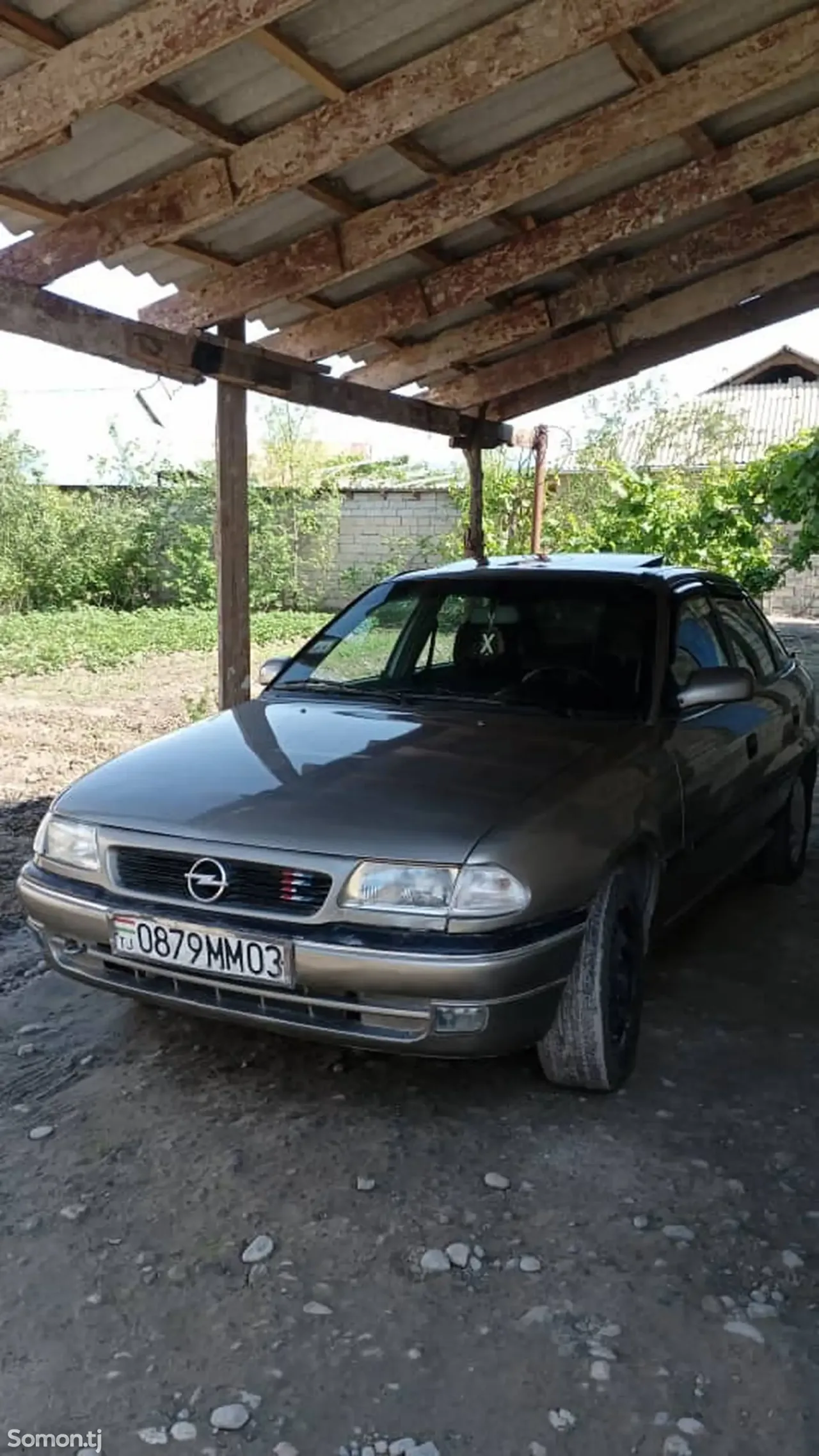 Opel Astra F 1995 · 1.6 MT