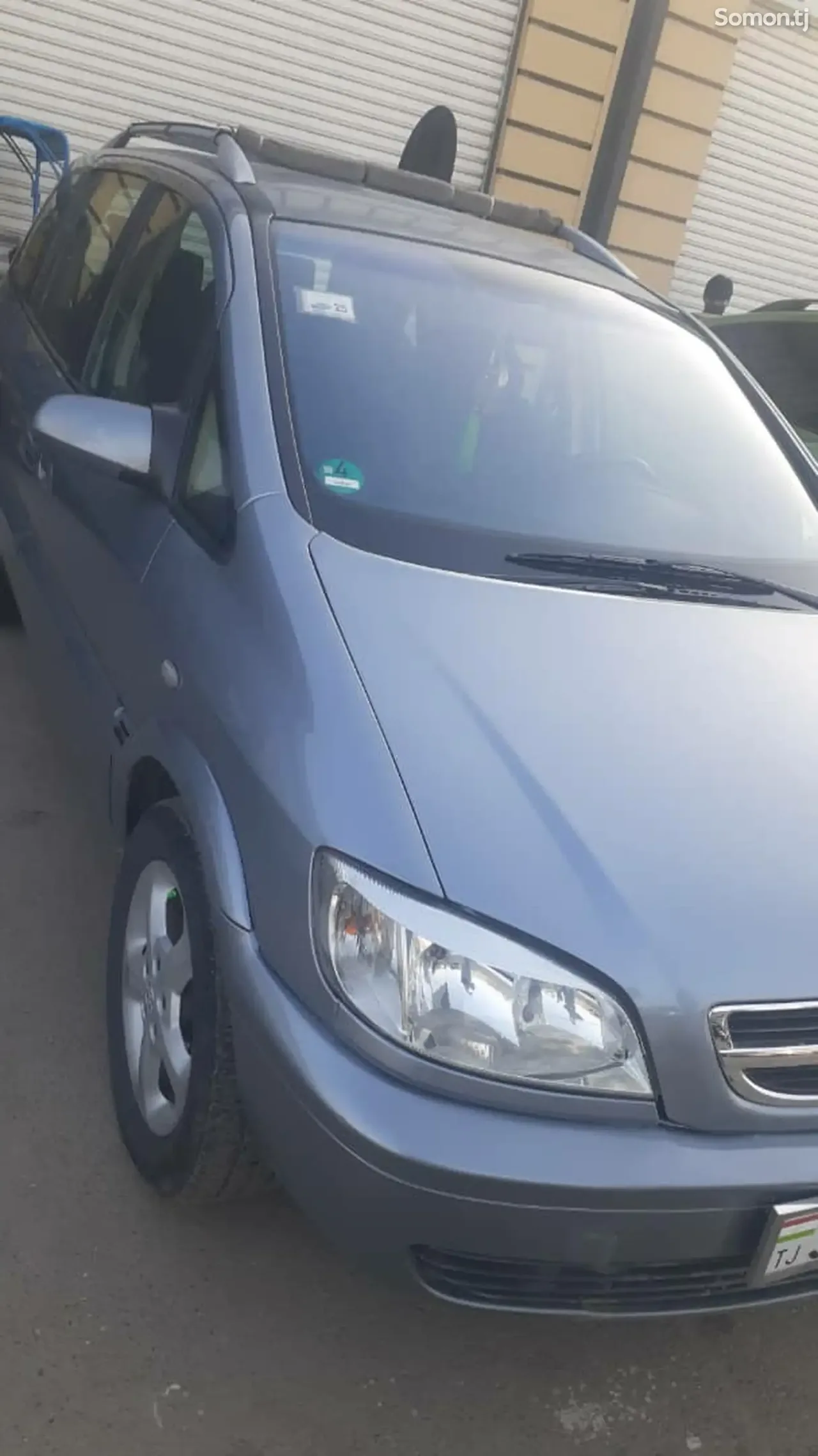 Opel Zafira 2003 · 1.8 MT