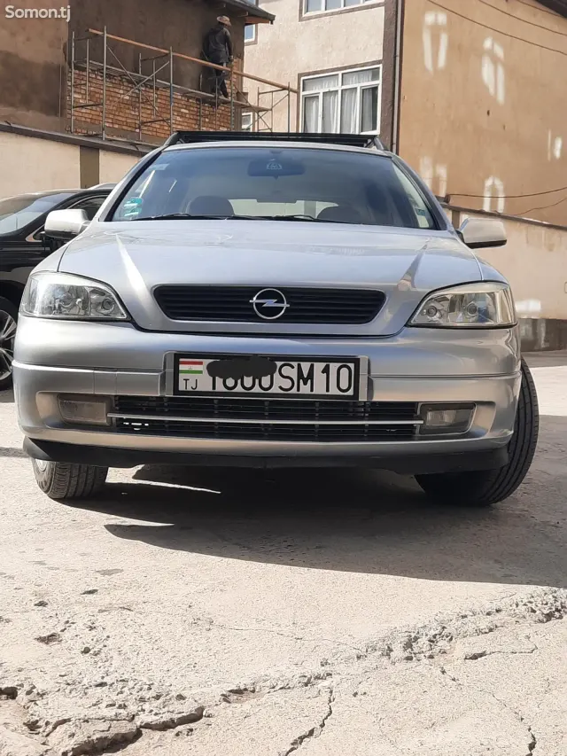Opel Astra G 2001 · 1.8 MT