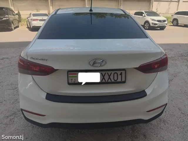 Hyundai Accent 2018 · 1.6 AT