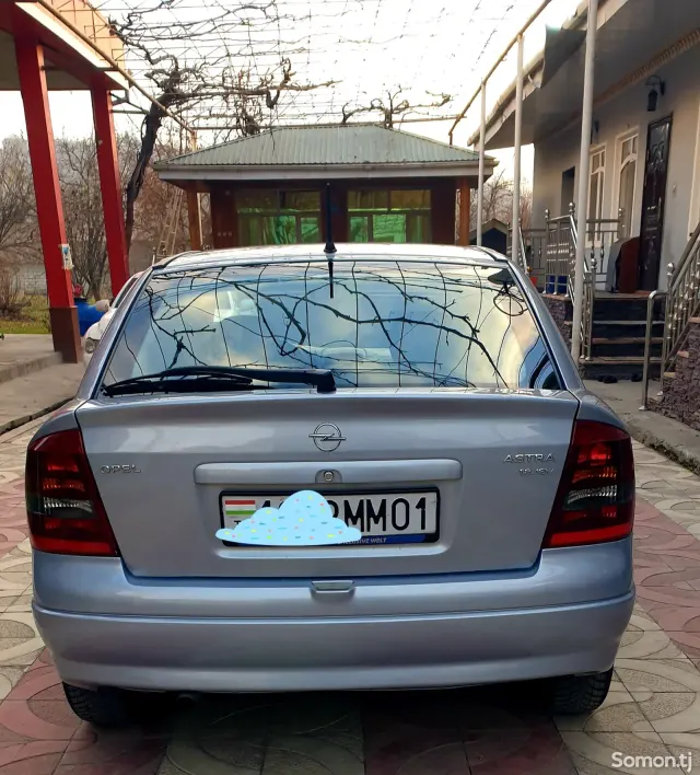 Opel Astra G 2001 · 1.8 AT