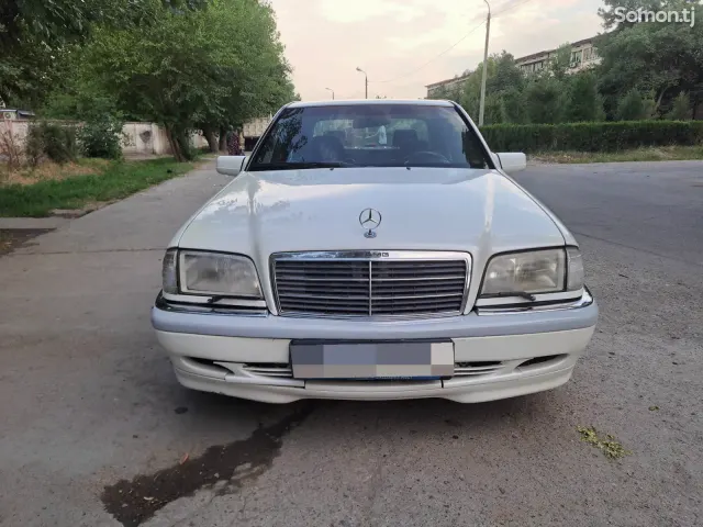 Mercedes-Benz C class 1999 · 2.4 AT