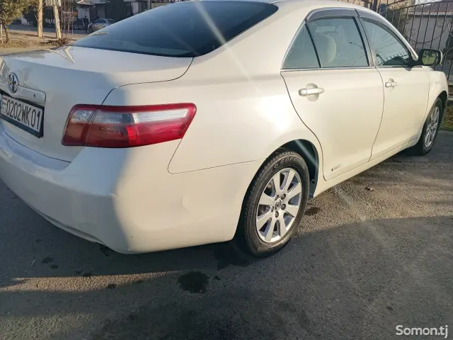 Toyota Camry 2007 · 2.4 AT