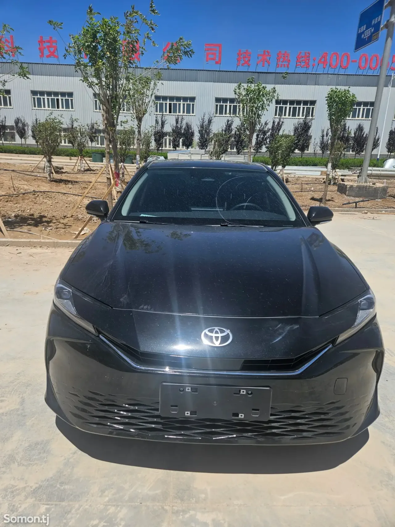 Toyota Camry 2025 · 2.0 AT