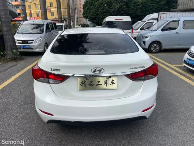 Hyundai Avante 2017 · 1.6 AT