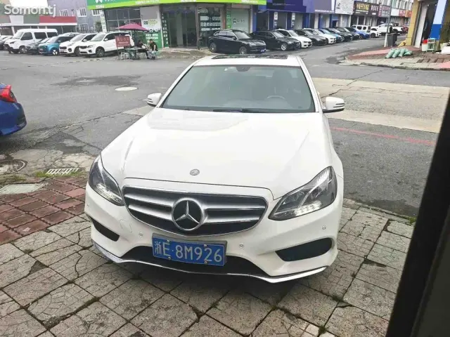 Mercedes-Benz E class 2015 · 2.0 AT