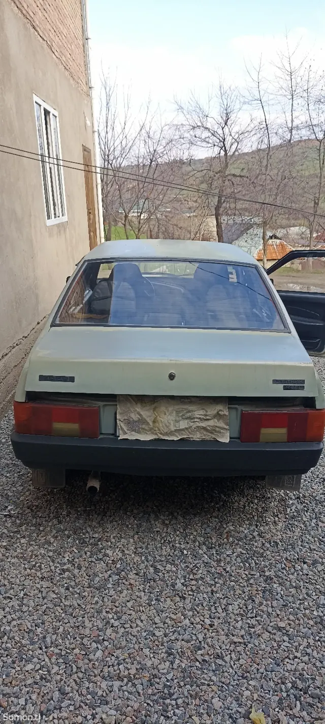 Lada (ВАЗ) 21099 2001 · 1.5 MT